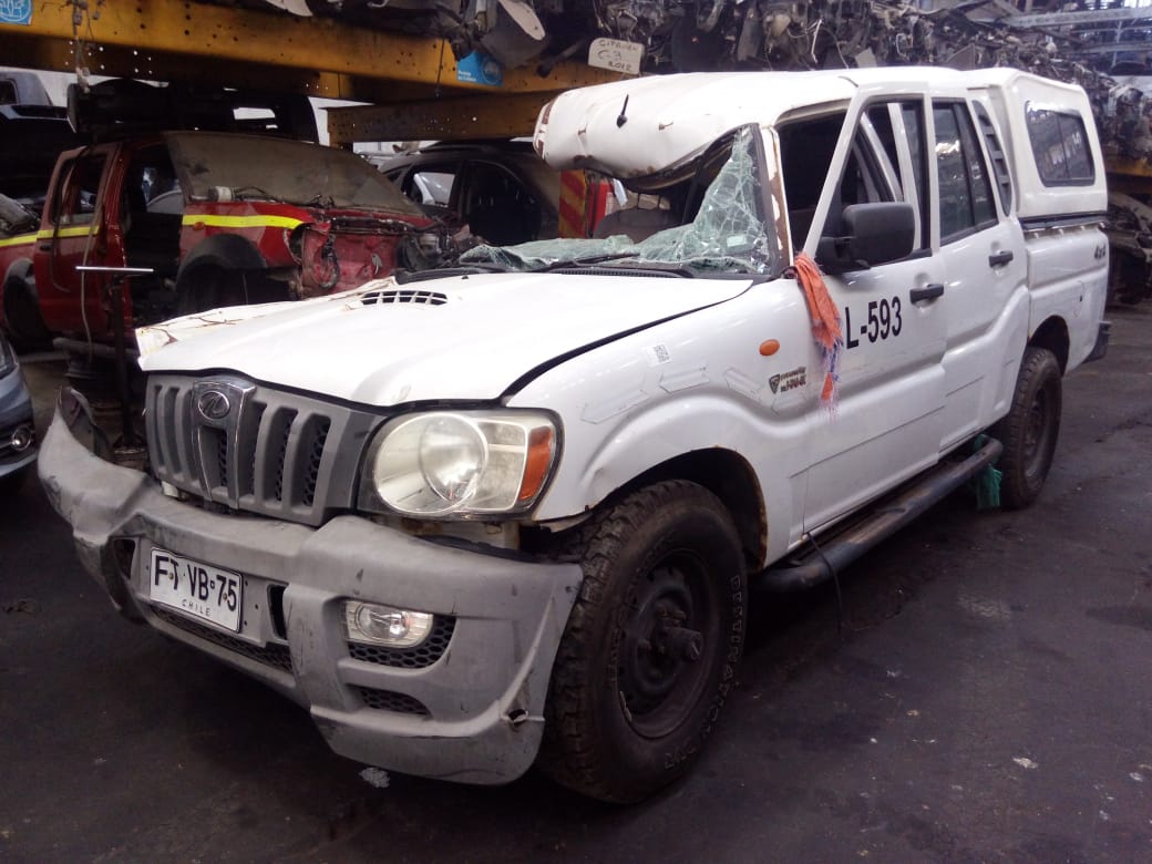  Mahindra PICK UP 2013    EN DESARME